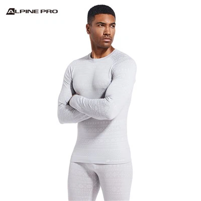 Sab nraum zoov caij ski thermal ris tsho hauv qab rau cov txiv neej